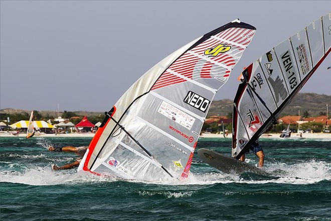 Bijl goes down - Aruba Hi Winds Grand Slam 2011 © PWA World Tour http://www.pwaworldtour.com